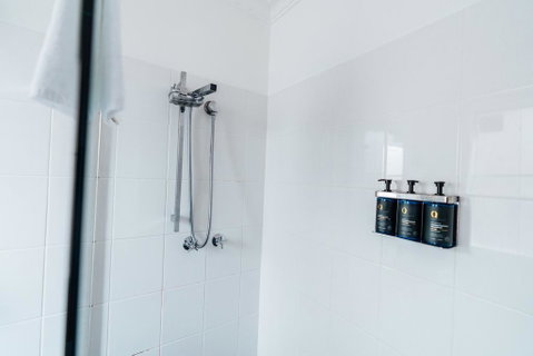 UNO Hotel Sydney - Accommodation Cairns 2