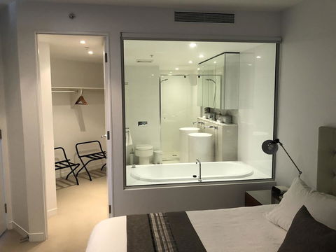 Upmarket Resort At Oracle Broadbeach URGC - Accommodation Cairns 2