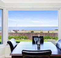 Victor Harbor Beachfront Bliss  WiFi - Accommodation Cairns