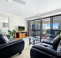Victoria Square Apartments in the Heart of Broadbe - Accommodation Cairns