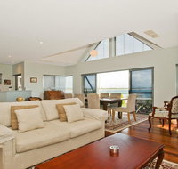Villa Mer - stylish waterfront accommodation - Accommodation Cairns