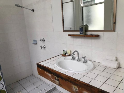 Vine Valley Inn - Accommodation Cairns 2