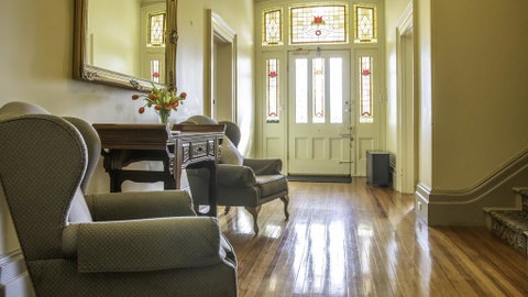 Waratah On York - Accommodation Cairns 1