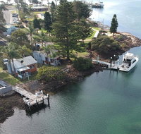 Waterfront Cottages - Accommodation Cairns
