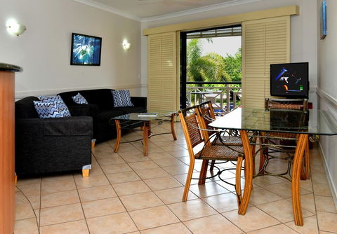Waterfront Terraces - Accommodation Cairns 3