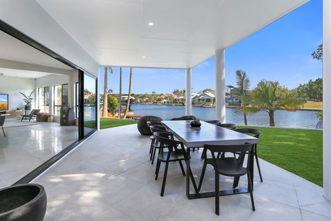 Waterfront Wonder, Noosa Waters - Accommodation Cairns 0