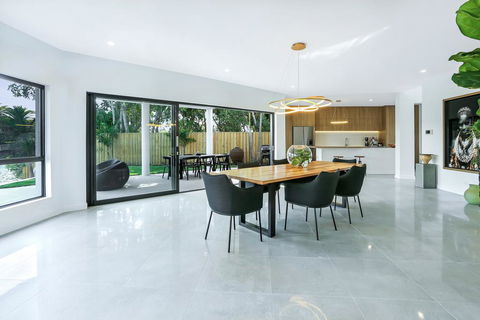 Waterfront Wonder, Noosa Waters - Accommodation Cairns 2