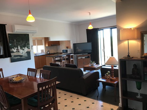 Hillâ€™s Creek Holiday Home - Accommodation Cairns 8