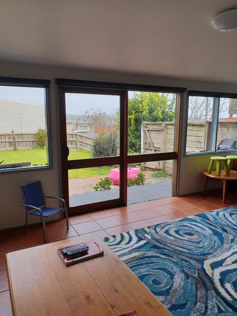 Relax In San Remo - Accommodation Cairns 9