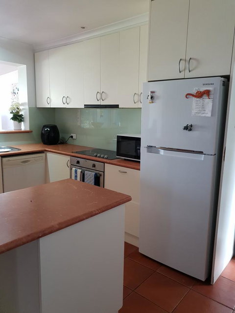 Relax In San Remo - Accommodation Cairns 37
