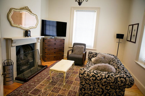 Cape Nelson Lighthouse - Accommodation Cairns 8