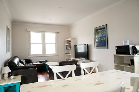 Cape Nelson Lighthouse - Accommodation Cairns 35