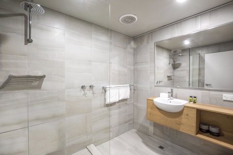 Nightcap At Excelsior Hotel - Accommodation Cairns 3