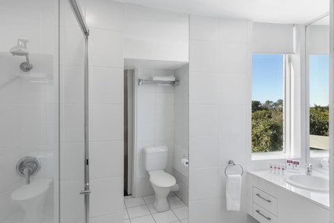 Ramada By Wyndham Marcoola Beach - Accommodation Cairns 14