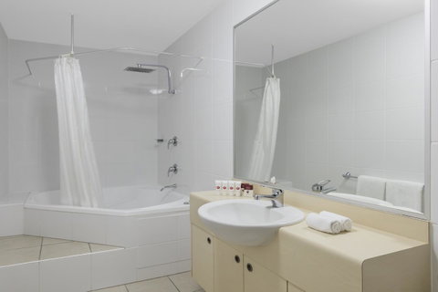 Ramada By Wyndham Marcoola Beach - Accommodation Cairns 10