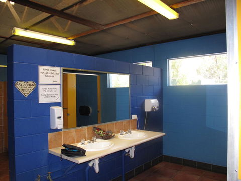 Cool Bananas Backpackers - Accommodation Cairns 44