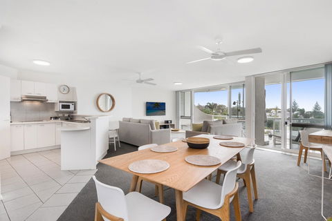 Sunshine Vista - Accommodation Cairns 16