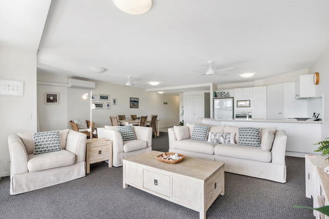 Sunshine Vista - Accommodation Cairns 10