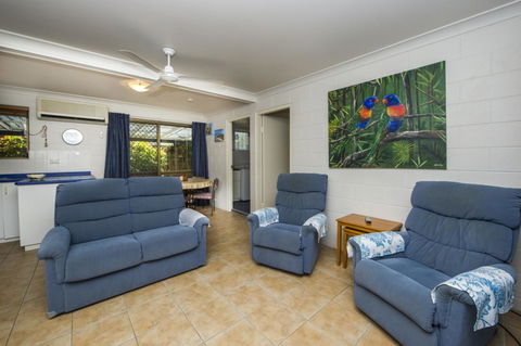 Magnetic North Apartment 1 - Accommodation Cairns 4