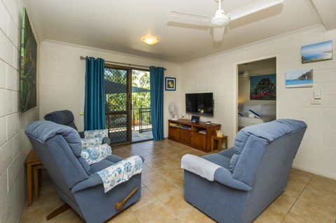 Magnetic North Apartment 1 - Accommodation Cairns 3