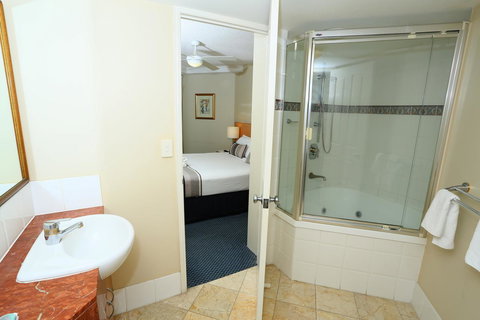 Landmark Resort - Accommodation Cairns 1