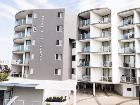 Ocean Views Resort Caloundra - Accommodation Cairns 4