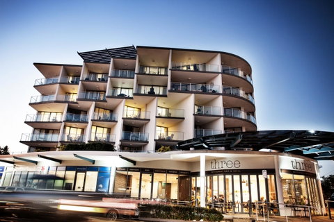 Ocean Views Resort Caloundra - Accommodation Cairns 1