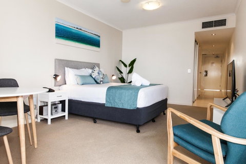Ocean Views Resort Caloundra - Accommodation Cairns 12