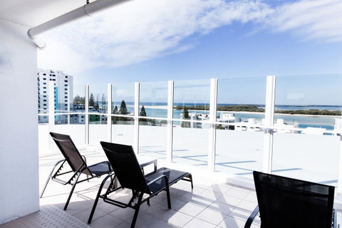 Ocean Views Resort Caloundra - Accommodation Cairns 6