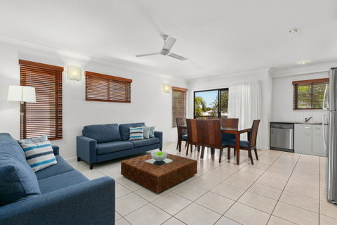 Blue Lagoon Resort - Accommodation Cairns 1
