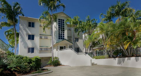 On The Beach Apartments - Accommodation Cairns 1