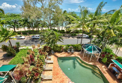 On The Beach Apartments - Accommodation Cairns 21