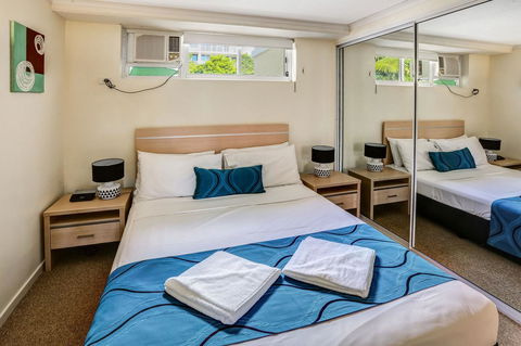 On The Beach Apartments - Accommodation Cairns 8