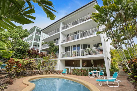 On The Beach Apartments - Accommodation Cairns 7