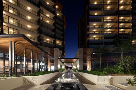 Oaks Redcliffe Mon Komo Suites - Accommodation Cairns 1