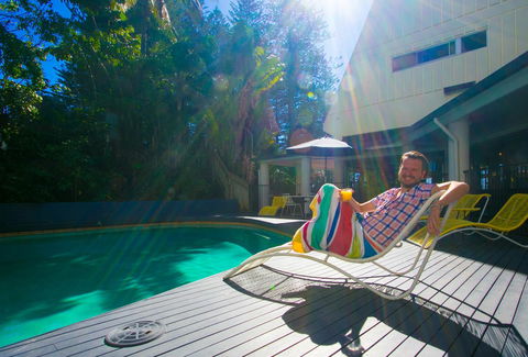 Rainbow Bay Backpackers - Accommodation Cairns 8