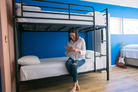 Rainbow Bay Backpackers - Accommodation Cairns 16