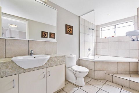 Riverside - Accommodation Cairns 13