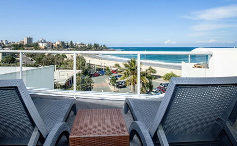 Rolling Surf Resort - Accommodation Cairns 22