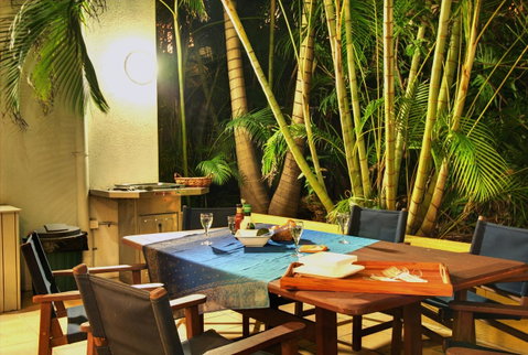 Rolling Surf Resort - Accommodation Cairns 33