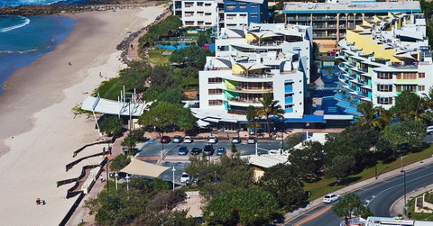 Rolling Surf Resort - Accommodation Cairns 43