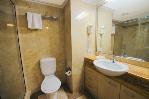 Rolling Surf Resort - Accommodation Cairns 6