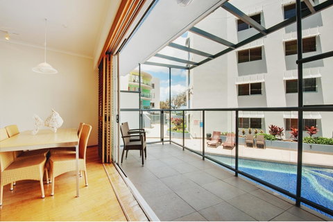 Rolling Surf Resort - Accommodation Cairns 36