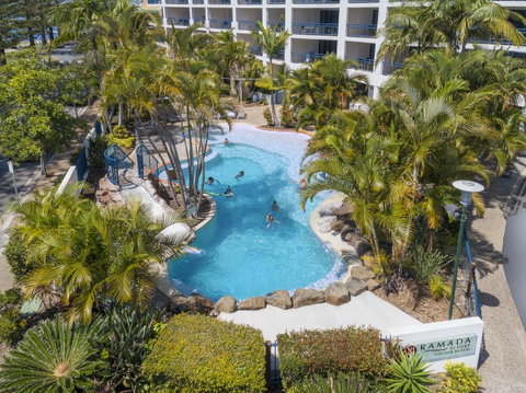 Ramada Resort By Wyndham Golden Beach - Accommodation Cairns 0
