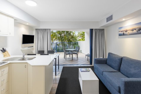 Ramada Resort By Wyndham Golden Beach - Accommodation Cairns 3