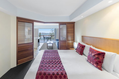 Ramada Resort By Wyndham Golden Beach - Accommodation Cairns 20