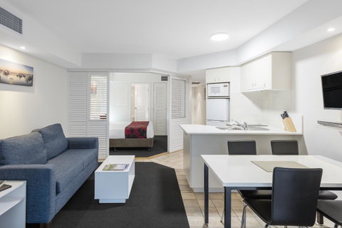 Ramada Resort By Wyndham Golden Beach - Accommodation Cairns 2