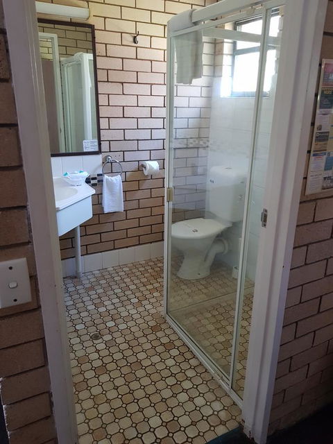 Twin Pines Motel - Accommodation Cairns 1