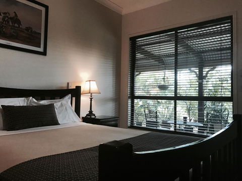 The Bearded Dragon Boutique Hotel - Accommodation Cairns 0