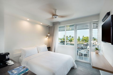 Heart Hotel And Gallery Whitsundays - Accommodation Cairns 5